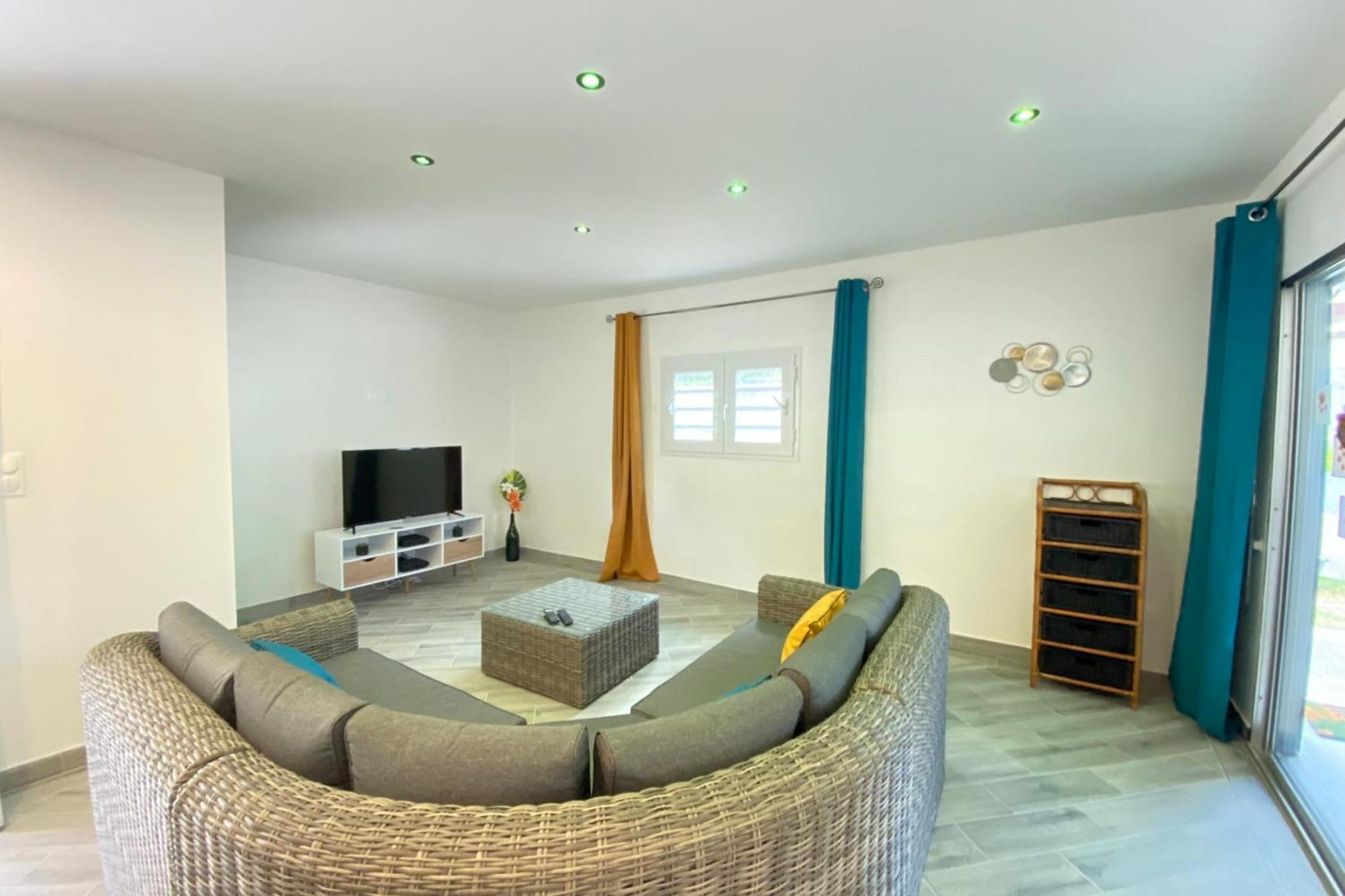 972M Beautiful Air-Conditioned Villa With Garden Le Carbet Bagian luar foto